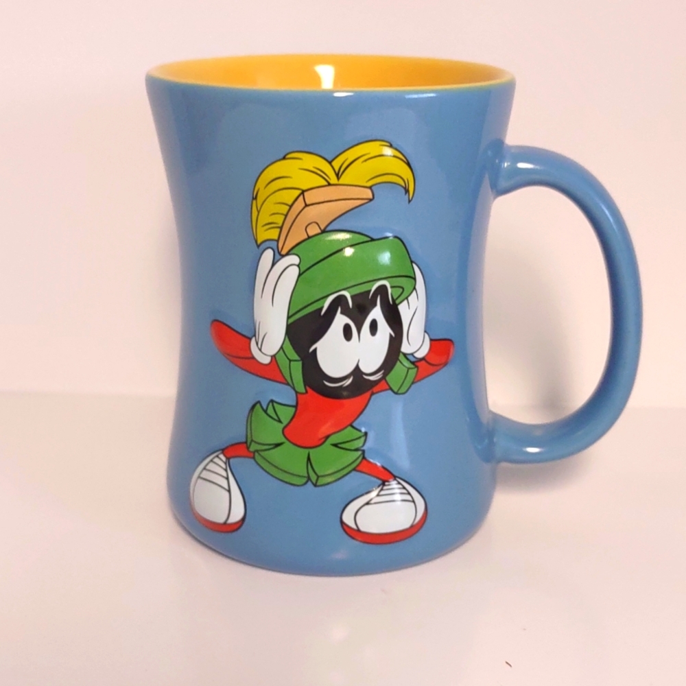 2004 Warner Bros. Looney Tunes Marvin the Martian 3D mug.